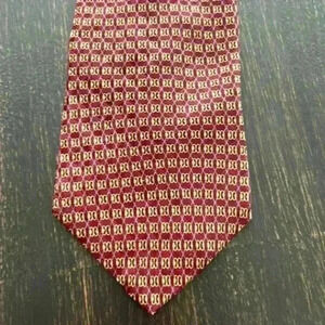Bill Blass tie‎